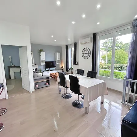 别墅 Maison Duplex Climatisee Balneo *